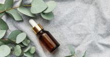 Stire din Sănătate : Uleiul de eucalipt - remediu natural pentru respirație, piele și dureri