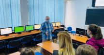 Stire din Cultură-Educație : Proiectul „Învață de la cei mai buni!” oferă stagii de pregătire pentru studenţii de la UMC