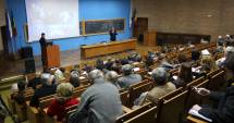 Stire din Cultură-Educație : La UMC se dezbat provocările majore din comunicații