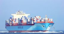 Stire din Economie : Un comandant de navă riscă să fie închis pentru avarierea unui cablu submarin