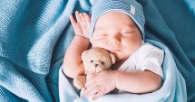 Unghiile bebelușilor se taie din primele zile de la naștere