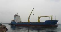 Stire din Economie : Un șantier naval a capturat  o navă care pleca  fără să plătească reparațiile