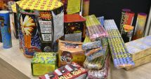 Stire din Eveniment : Captură impresionantă de materiale pirotehnice. Sute de artificii au fost confiscate