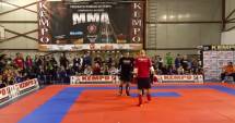 Stire din Sport : VIDEO. Iată ce bătaie și-a luat Mircea Badea în ring! Nu a rezistat mai mult de o repriză