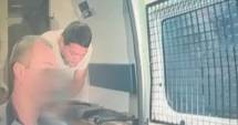 Stire din Eveniment : Circ în Portul Tomis. Un polițist de la IPJ Constanța a sărit în apă să scape de DNA