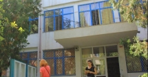 Stire din Cultură-Educație : Scandalul de la Liceul "Madgearu". De ce se ascund profesorii după un comunicat cu virgule între subiect și predicat