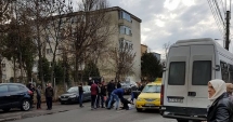 Stire din Eveniment : ELEV DIN CONSTANȚA, LOVIT DE MAȘINĂ CHIAR LÂNGĂ ȘCOALĂ. "A traversat pe unde a vrut, deși trecerea de pietoni era la 100 metri de el!"