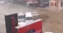 Stire din Actualitate : IMAGINI APOCALIPTICE! Mașini distruse și inundații, după o furtună devastatoare