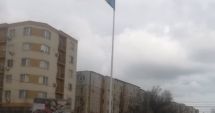 Stire din Social : IMAGINEA ZILEI LA CONSTANȚA! Steagul țării, arborat în sensul giratoriu