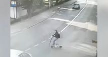 Stire din Eveniment : Accident cu trotineta electrică, după ce o tânără a intrat în intersecție, fără să se asigure