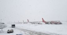 Stire din Actualitate : Aeroport închis, după ce o parte din acoperiş s-a prăbuşit. Zborurile, anulate