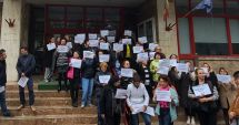 Stire din Social : Angajaţii instituţiilor din Ministerul Muncii intră în grevă generală, începând de AZI