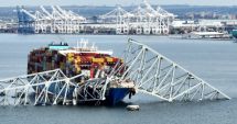 Stire din Actualitate : Căutările supravieţuitorilor după prăbuşirea podului din Baltimore, suspendate. Șase persoane presupuse moarte