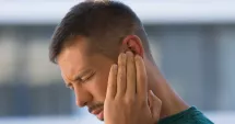 Stire din Sănătate : De ce apare inflamația lobului urechii și când ar trebui să vă îngrijorați