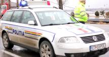 Stire din Eveniment : Urmărire pe străzile Medgidiei: șoferul fugărit de polițiști a ajuns cu mașina în zid!