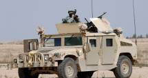 Stire din Actualitate : SUA au livrat Ucrainei primele zece vehicule militare Humvee