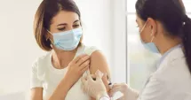 Stire din Actualitate : Mergi în vacanță într-o țară exotică? Vaccinurile obligatorii și recomandate pot costa peste 1.000 de lei