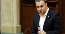 Stire din Politică-Administrație : Vâlcov va da explicații și pentru cele 100 de tablouri