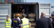 Stire din Eveniment : Vameșii din portul Constanța Sud au confiscat bunuri contrafăcute, în valoare de 36.600 de euro