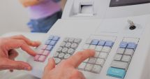 Stire din Economie : V-ați dotat cu noile case de marcat fiscale? Antifrauda vine în control!
