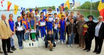 Stire din Sport : Spectacol cu vele pe lacul Siutghiol. Cine și-a adjudecat Trofeul Bricul "Mircea"