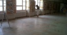 Stire din Cultură-Educație : Studenții expun alături de profesorii lor, la Campusul universitar, „Artă Sacră”