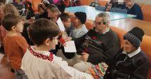 Stire din Cultură-Educație : Preșcolarii Grădiniței „Veseliei” din Năvodari au fost ”nepoței” pentru 90 de vârstnici instituționalizați