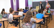 Stire din Cultură-Educație : Veste bombă pentru elevii de clasa a VIII-a. Se schimbă admiterea  la liceu