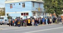 Stire din Politică-Administrație : Dispar "cozile umilinței" din Constanța. Nevoiașii vor primi tichete valorice în locul pachetelor cu alimente