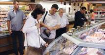 Stire din Economie : Tone de produse alimentare stricate, confiscate din supermaketurile, restaurantele și cofetăriile din Constanța