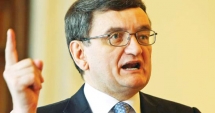 Stire din Politică-Administrație : Ciorbea încearcă să-i facă drum liber lui Dragnea spre Guvern. Iohannis, indignat!