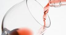 Stire din Eveniment : Un milion de litri de vin, în camera de corpuri delicte a Poliției Române