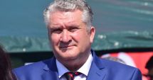 Stire din Economie : Vinde 4.500 de mioare, pentru că  i-au plecat ciobanii în Anglia!