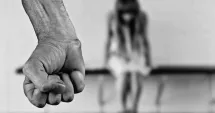 Stire din Eveniment : O fetiță de 9 ani a scăpat din coșmarul bătăilor de acasă. A fost salvată de vecini