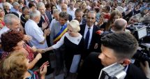 Stire din Politică-Administrație : Viorica Dăncilă, jignită de protestatari, la Constanța. "E vorba de cei 7 ani de acasă"