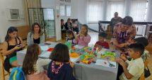 Stire din Cultură-Educație : Elevi din Italia şi Turcia, în vizită la Muzeul de Artă Populară din Constanţa