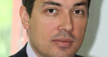 Stire din Politică-Administrație : Un cunoscut politician român A MURIT la 37 de ani, în urma unui infarct