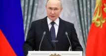 Stire din Actualitate : Vladimir Putin: „NATO se pregătește activ pentru un război contra Rusiei”