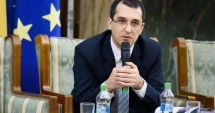 Stire din Sănătate : Vlad Voiculescu: "Oamenii se îmbolnăvesc din cauza sărăciei"