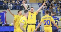 Stire din Sport : Corona Braşov s-a calificat dramatic în turul al treilea al Ligii Campionilor la volei