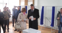 Stire din Politică-Administrație : Președintele Klaus Iohannis NU A VOTAT NICI PÂNĂ LA ACEASTĂ ORĂ