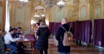 Stire din Actualitate : Alegeri prezidențiale 2019: Adresele unor secții de votare organizate în străinătate, modificate pentru turul doi