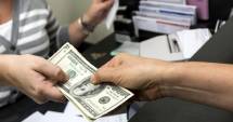 Stire din Economie : Vrei un credit? Ce trebuie să cunoști mai întâi