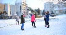 Stire din Social : Maxime de 8 grade Celsius, astăzi, la Constanța. La noapte plouă