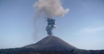 Nivel de alertă vulcanică, ridicat în Indonezia, după o serie nouă de erupții
