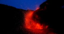 Stire din Actualitate : Zboruri suspendate în Europa din cauza erupției vulcanului Cumbre Vieja