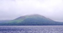 Stire din Actualitate : Vulcanul submarin din Vanuatu, East Epi, a intrat în erupţie