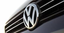 Stire din Economie : Standard & Poor's a retrogradat ratingul pe termen lung al Volkswagen AG cu o treaptă, la "A minus"