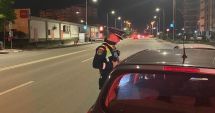 Stire din Eveniment : Prinși că întrețineau raporturi sexuale în autoturism