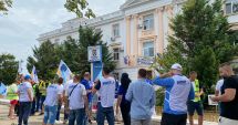 Stire din Eveniment : FOTO. PROTEST LA CONSTANŢA! Poliţiştii îşi strigă nemulţumirile! Şeful IPJ: "Ne dorim să rezolvăm toate problemele"